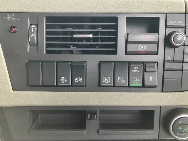 ボルボ 小型 トラクタ（シングル） QKG-H2TEA1(92950) 44枚目