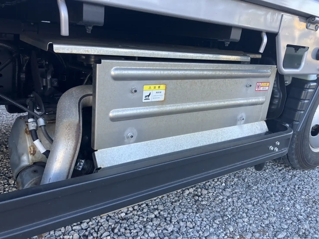 三菱ふそう キャンター 小型 平ボディ 2RG-FGA50(92952) 18枚目