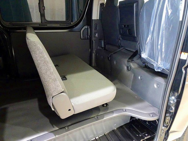 トヨタ ハイエース 小型 アルミバン 3DF-GDH206V(92955) 24枚目