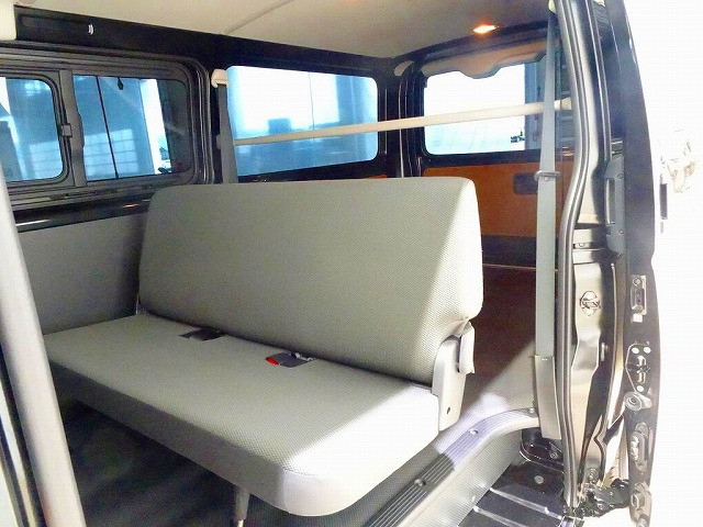 トヨタ ハイエース 小型 アルミバン 3DF-GDH206V(92955) 29枚目