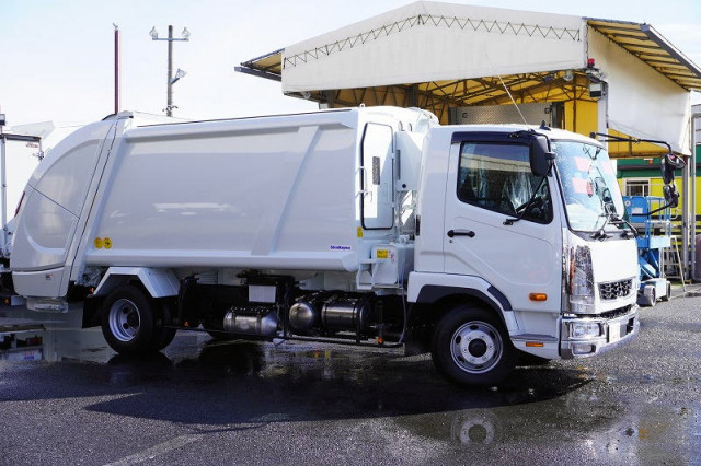 三菱ふそう ファイター 中型 塵芥車（プレス式） 2KG-FK72F(92962) 6枚目
