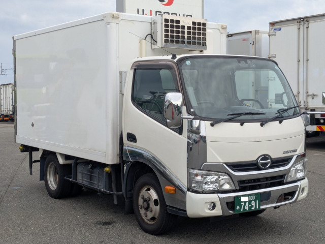 日野 デュトロ 小型 冷凍冷蔵バン TPG-XZC605M(93009) 3枚目