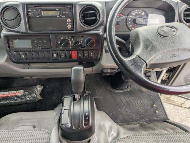 日野 デュトロ 小型 冷凍冷蔵バン TPG-XZC605M(93009) 37枚目
