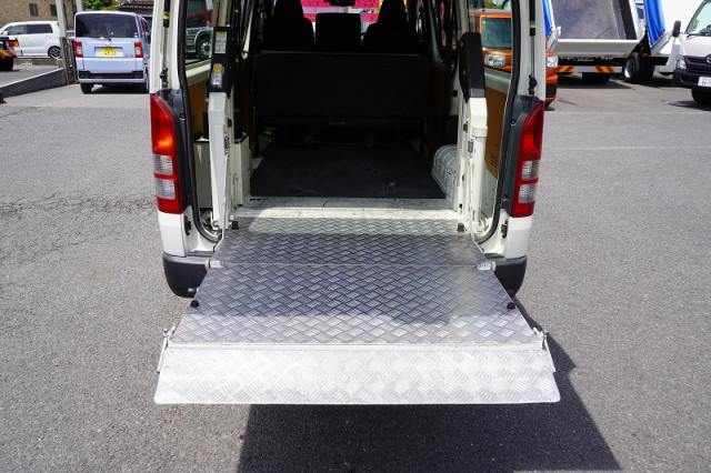 トヨタ ハイエース 小型 ライトバン CBF-TRH200V(93016) 22枚目