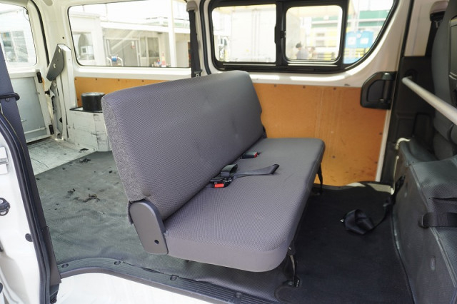 トヨタ ハイエース 小型 ライトバン CBF-TRH200V(93016) 28枚目