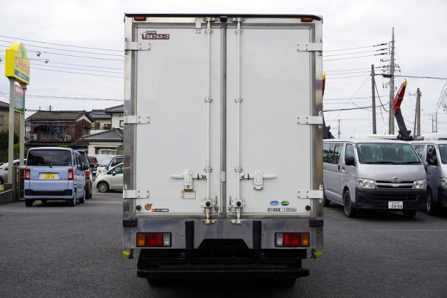 いすゞ エルフ 小型 冷凍冷蔵バン TPG-NLR85AN(93024) 4枚目