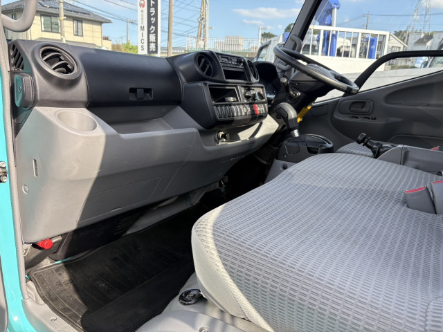 日野 デュトロ 小型 平ボディ TKG-XZU605M(93038) 27枚目