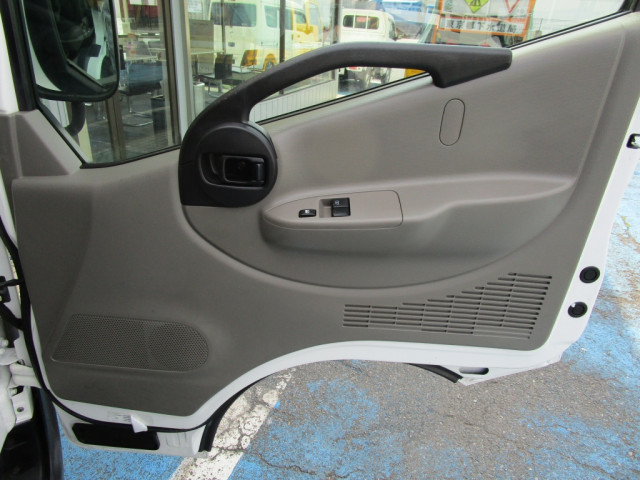 日産自動車 アトラス 小型 平ボディ CBF-SQ2F24(93041) 29枚目