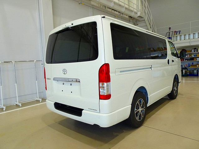 トヨタ ハイエース 小型 アルミバン 3DF-GDH206V(93071) 3枚目