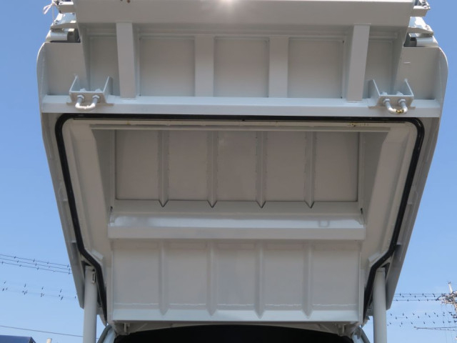 三菱ふそう キャンター 小型 塵芥車（プレス式） 2RG-FEAV0(93072) 6枚目
