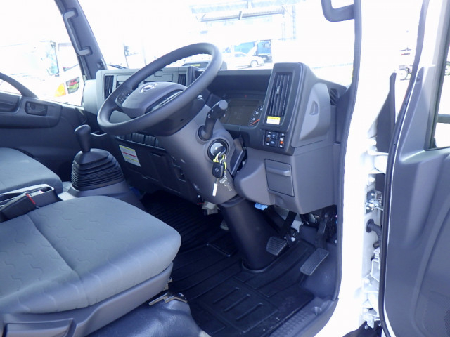 日産自動車 アトラス 小型 バン 2RG-APR88AM(110088) 44枚目