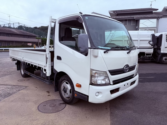 日野 デュトロ 小型 平ボディ TKG-XZC710M(113797) 3枚目