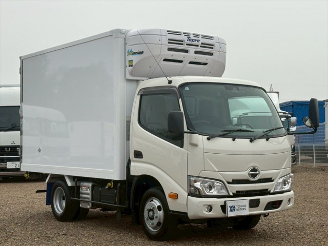 日野 デュトロ 小型 冷凍冷蔵バン 2KG-XZC605M(93102) 2枚目