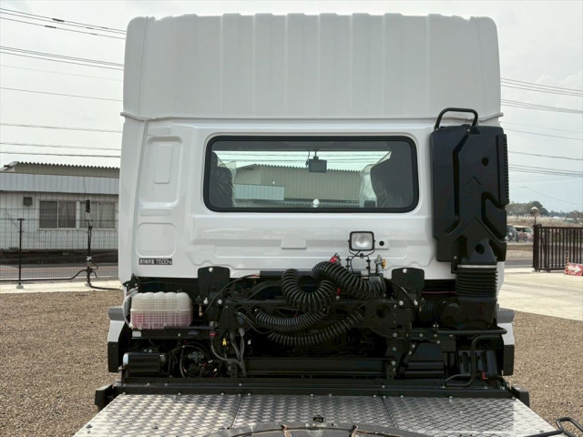 UDトラックス（日産） クオン 大型 トラクタ（シングル） 2RG-GK5DAB(93209) 7枚目