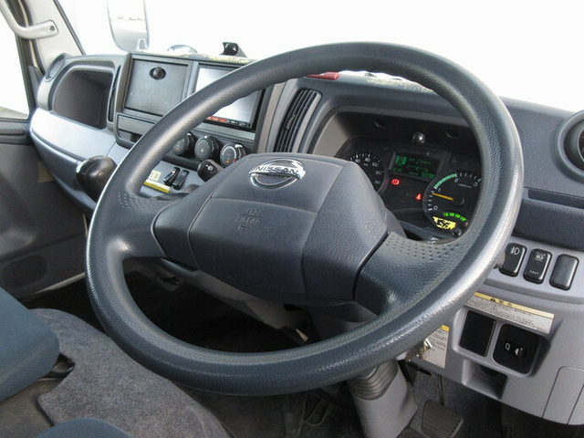 日産自動車 アトラス 小型 バン TKG-FEA5W(9232) 37枚目