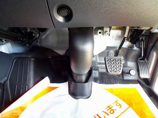 トヨタ ハイエース 小型 アルミバン 3DF-GDH206V(93307) 15枚目