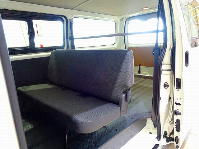 トヨタ ハイエース 小型 アルミバン 3DF-GDH206V(93307) 25枚目
