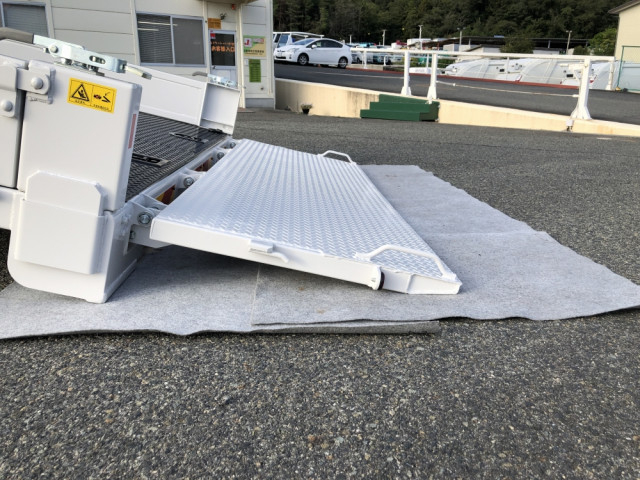三菱ふそう キャンター 小型 車載専用車 2PG-FEB90(93309) 20枚目