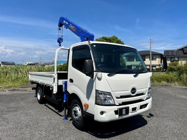日野 デュトロ 小型 クレーン付き 2KG-XZU712M(93322) 1枚目