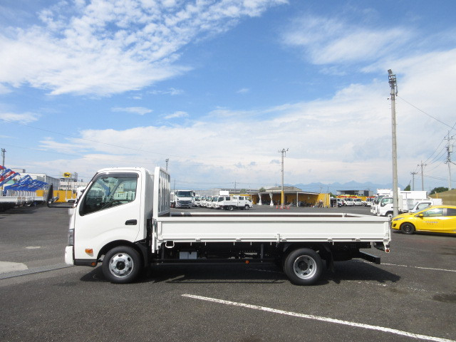 日野 デュトロ 小型 平ボディ 2KG-XZU712M(93330) 5枚目