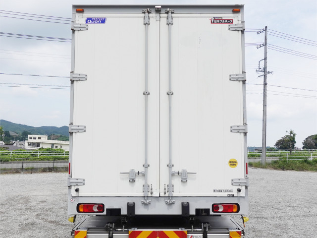 UDトラックス（日産） クオン 大型 ウィング 2PG-CG5CA(110344) 11枚目