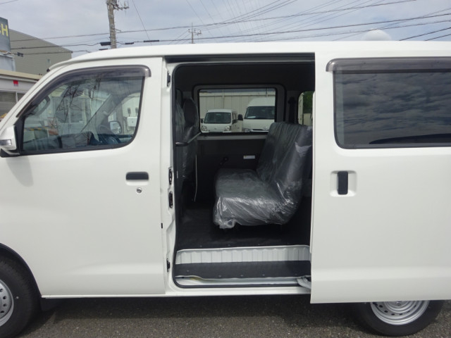 ダイハツ 小型 アルミバン 5BF-S403V(93348) 14枚目