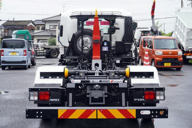 いすゞ フォワード 中型 コンテナ専用車 2RG-FRR90S2(93358) 4枚目