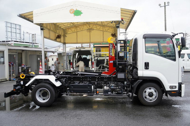 いすゞ フォワード 中型 コンテナ専用車 2RG-FRR90S2(93358) 5枚目
