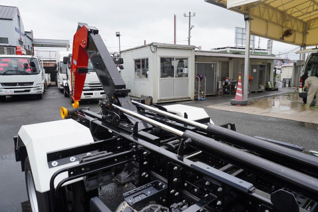 いすゞ フォワード 中型 コンテナ専用車 2RG-FRR90S2(93358) 24枚目