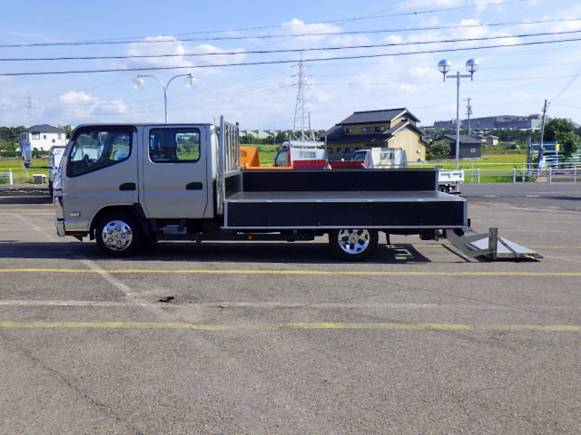 三菱ふそう キャンター 小型 Wキャブ 2RG-FEA20(93368) 8枚目