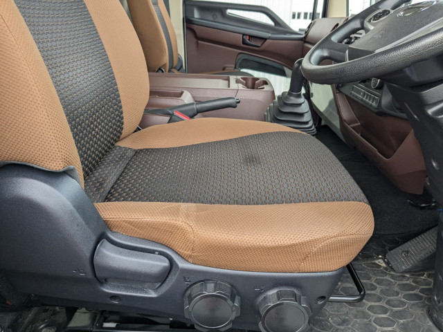 日野 レンジャー 中型 冷凍冷蔵バン 2KG-FC2ABG(93367) 39枚目