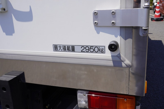 日野 デュトロ 小型 冷凍冷蔵バン 2RG-XZU712M(93369) 32枚目