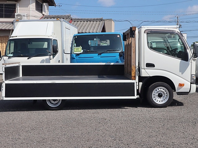 トヨタ ダイナ 小型 平ボディ 3BF-TRY230(93375) 10枚目