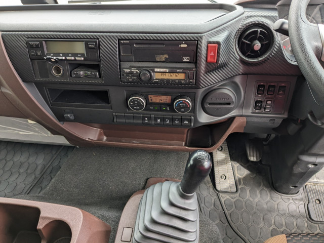 日野 レンジャー 中型 冷凍冷蔵バン 2KG-FD2ABG(93377) 39枚目
