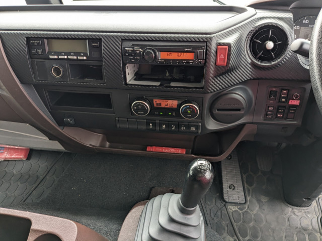日野 レンジャー 中型 冷凍冷蔵バン 2KG-FD2ABG(93379) 37枚目