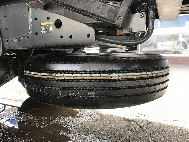 いすゞ エルフ 小型 車載専用車 2RG-NPR88AN(93381) 34枚目