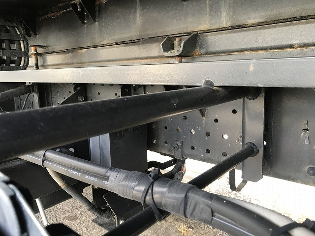 いすゞ エルフ 小型 車載専用車 2RG-NPR88AN(93381) 42枚目