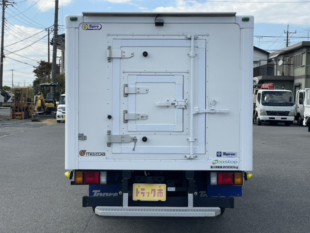 マツダ タイタン 小型 冷凍冷蔵バン 2RG-LJR88AN(93389) 6枚目