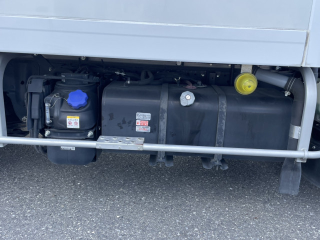 マツダ タイタン 小型 冷凍冷蔵バン 2RG-LJR88AN(93389) 21枚目