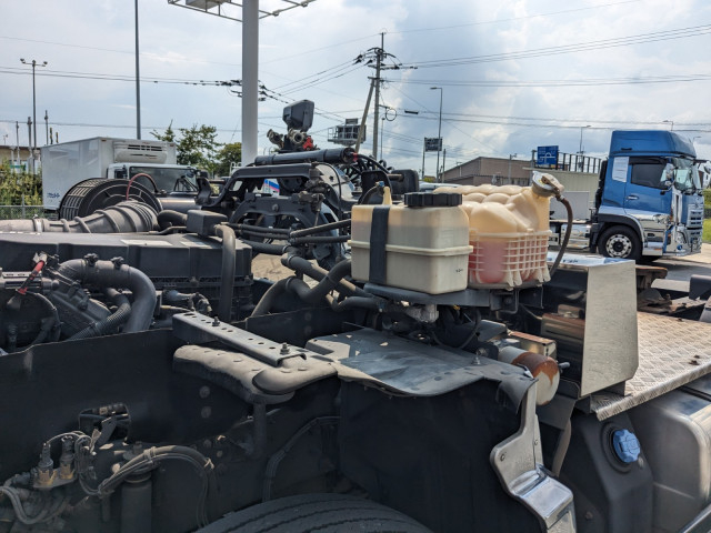 UDトラックス（日産） クオン 大型 トラクタ（シングル） 2PG-GK5AAB(93396) 28枚目