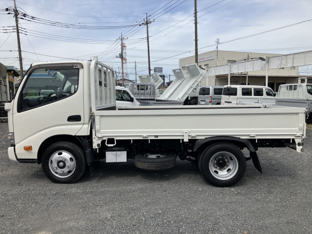 日野 デュトロ 小型 平ボディ 2RG-XZU605M(93398) 17枚目