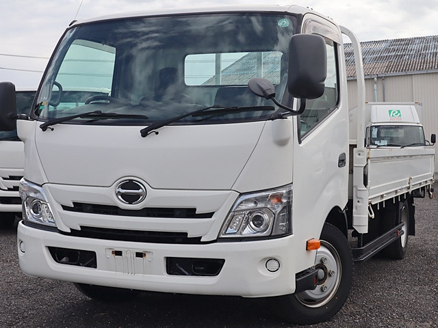 日野 デュトロ 小型 平ボディ 2RG-XZU710M(93400) 1枚目