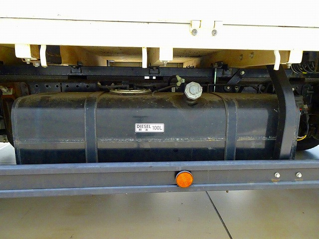 三菱ふそう キャンター 小型 平ボディ 2PG-FGA50(93417) 34枚目