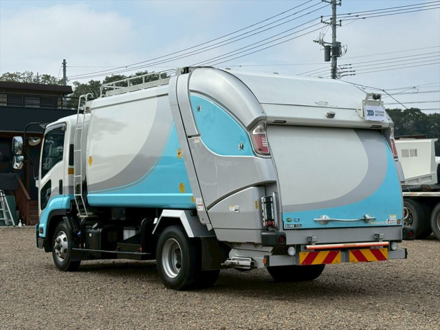 いすゞ フォワード 中型 塵芥車（プレス式） 2RG-FRR90S2(93444) 3枚目