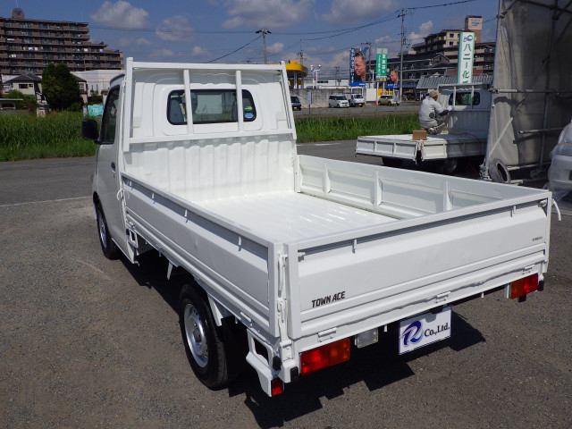 トヨタ タウンエース 小型 平ボディ DBF-S402U(93446) 2枚目