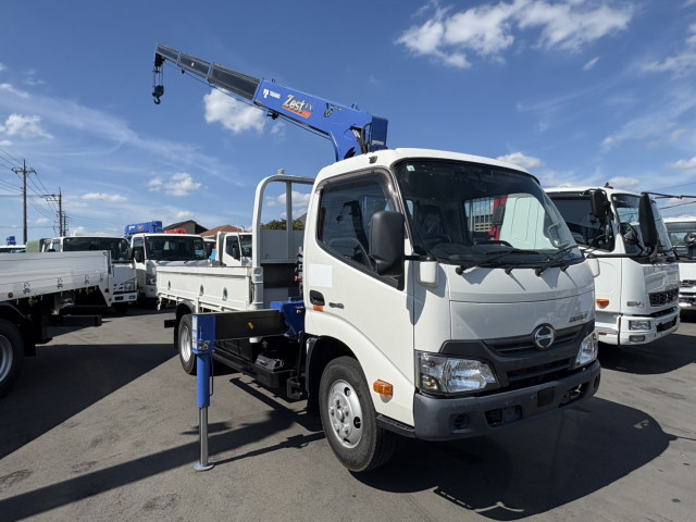 日野 デュトロ 小型 クレーン付き TKG-XZU650M(93452) 2枚目
