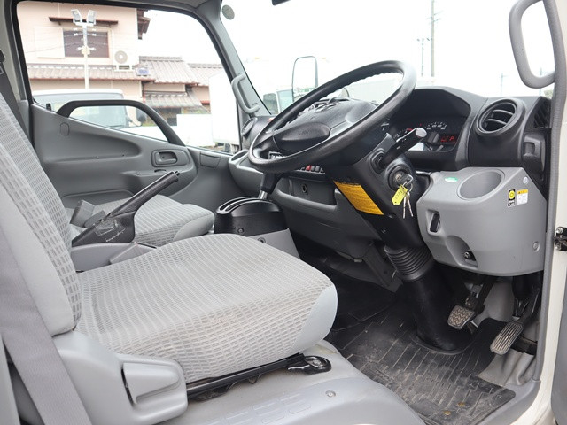トヨタ ダイナ 小型 アルミバン TPG-XZC605(93455) 34枚目