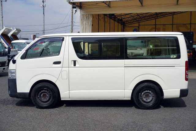 トヨタ 小型 ライトバン QDF-GDH201V(93462) 3枚目