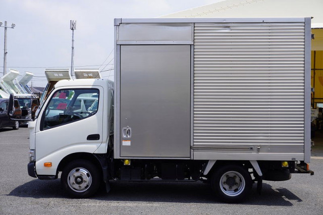 トヨタ ダイナ 小型 アルミバン TPG-XZC605(93467) 3枚目