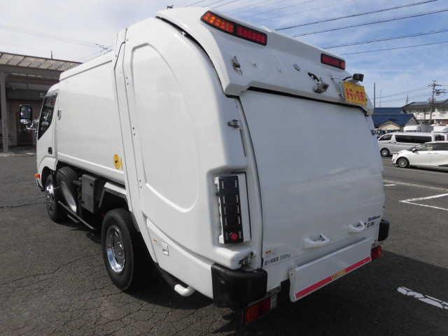 日野 デュトロ 小型 塵芥車（プレス式） TKG-XZU600X(93469) 4枚目